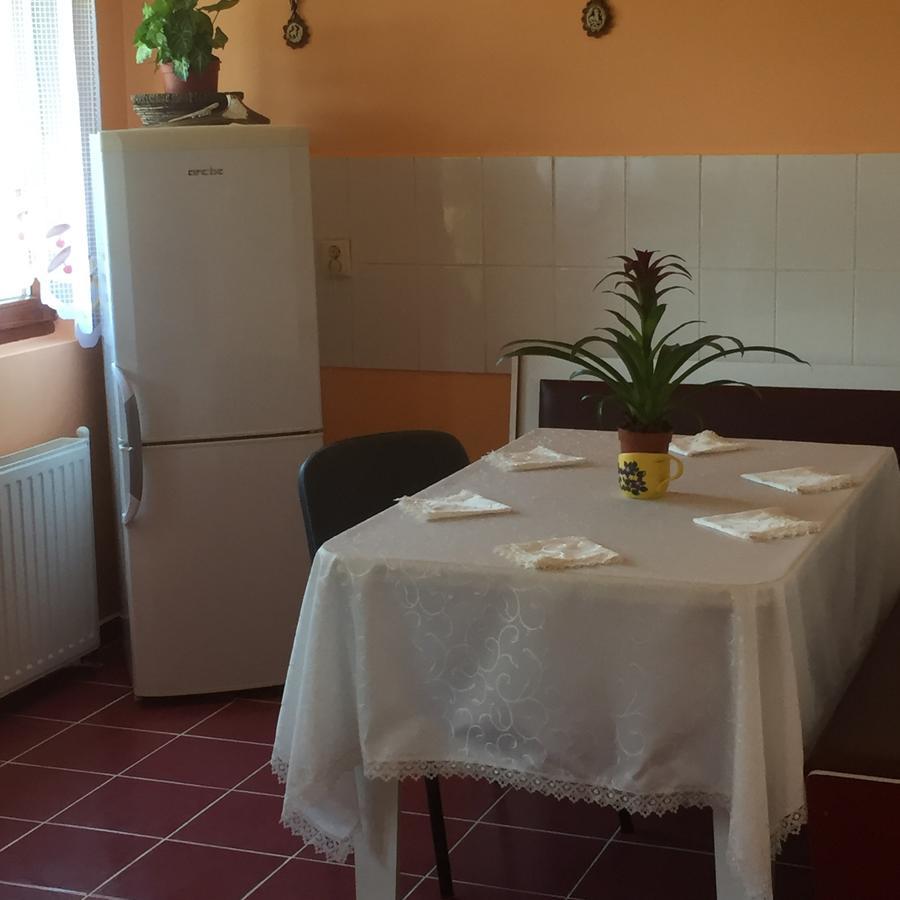 Lăzarea Becze Vanda Kulcsoshaz מראה חיצוני תמונה