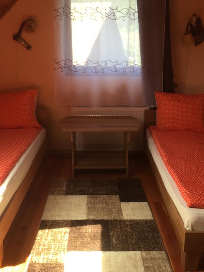Lăzarea Becze Vanda Kulcsoshaz מראה חיצוני תמונה